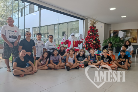 Cooperativa Agroindustrial, que com tanto carinho e generosidade adotaram as cartinhas de Natal das nossas crianças.